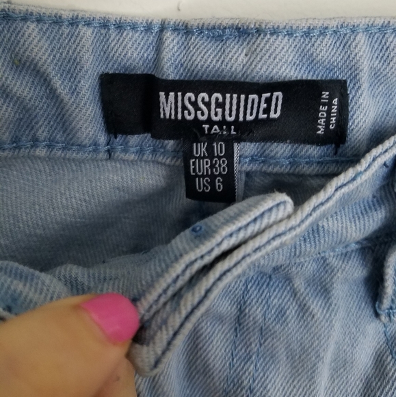 Missguided Mom Jeans - Picture 2 of 11